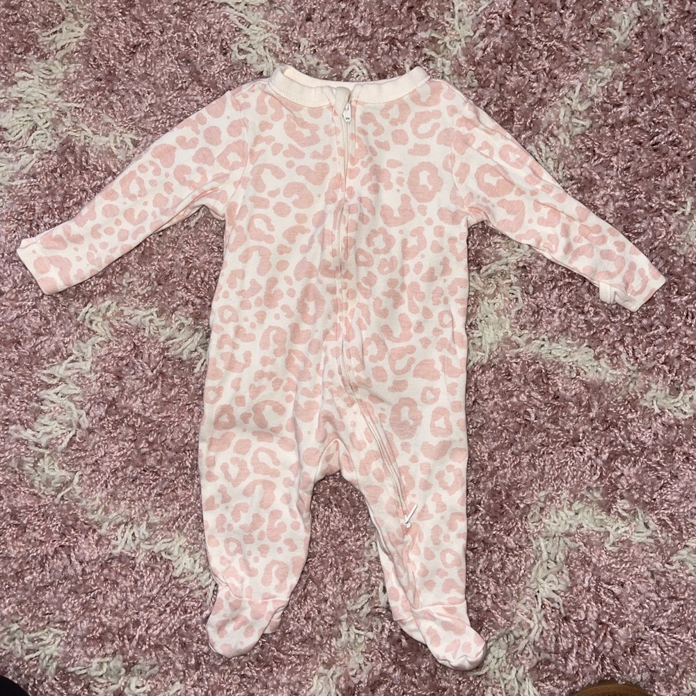 Old navy 0-3 months